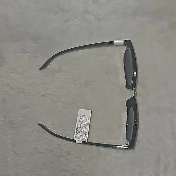Guess Factory Women Sunglasses Shiny Black Rectangle Shape Frame GF032701B